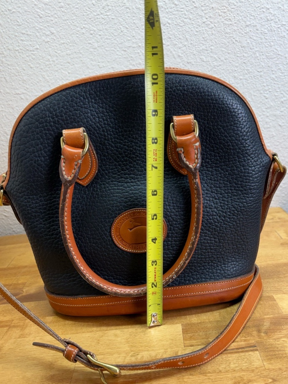 Vtg Dooney & Bourke All Weather Leather Domed Satchel Navy British Tan USA Made - Picture 13 of 15